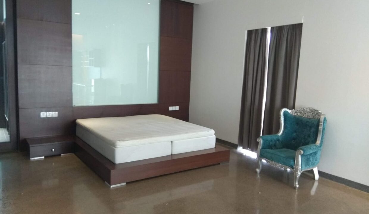 1c267109-75d2-49e1-8b5d-d2f65b8f11d1