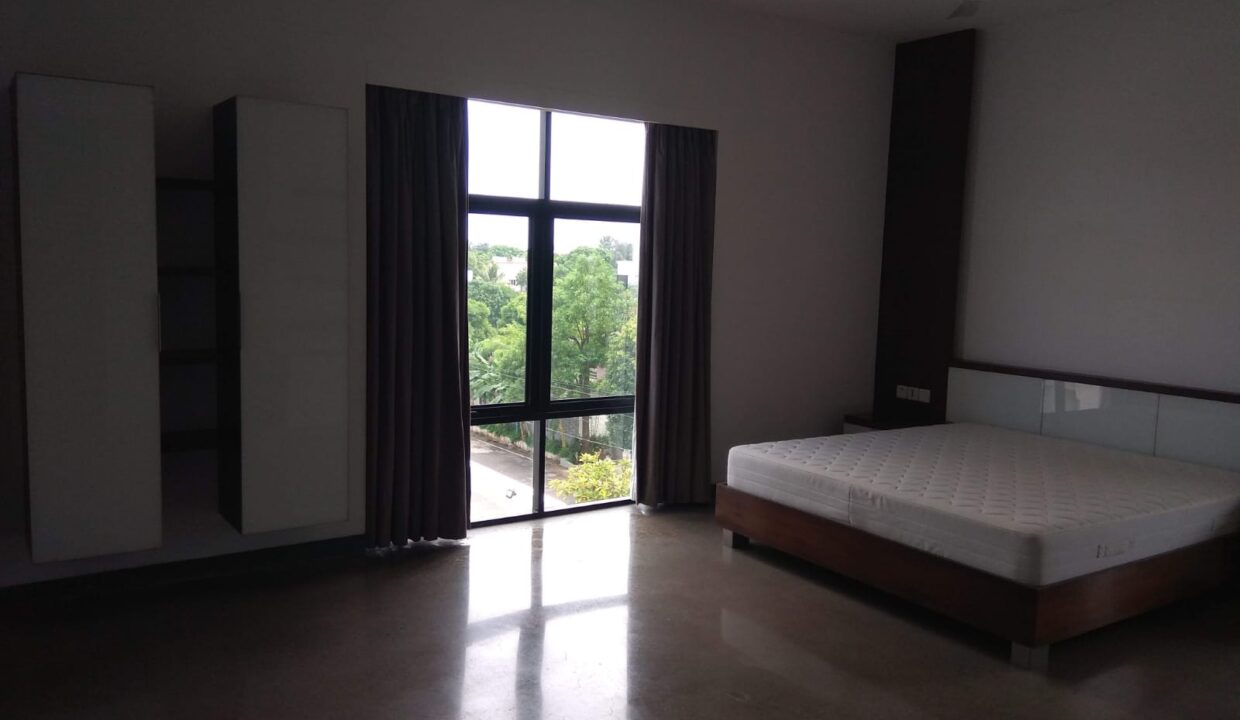 1ef02465-5423-4c3f-bc65-dafff2aa1c4b