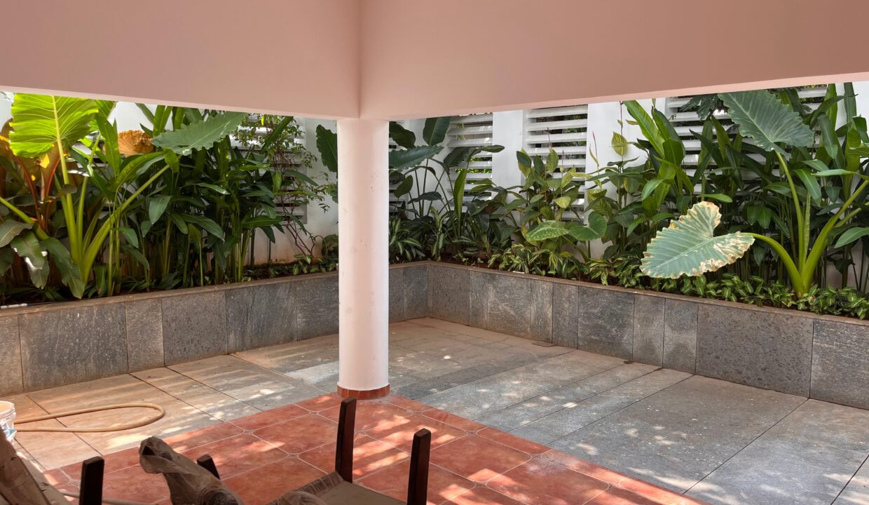 27b8fe61-f4d7-49b9-99cb-5c9e225ec713