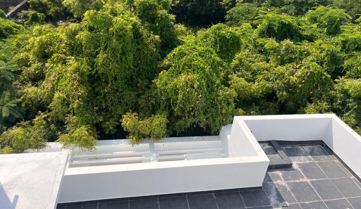 52f5825f-052f-44d1-8f3f-cf57ca74f60d