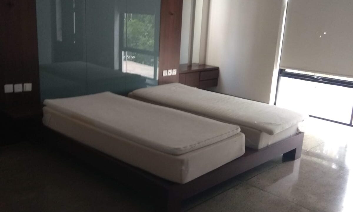 5e0ba567-dbd0-4a32-9a96-2aaae20ce586