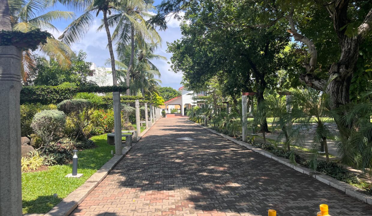 WhatsApp Image 2025-10-18 at 12.22.10 PM (1)