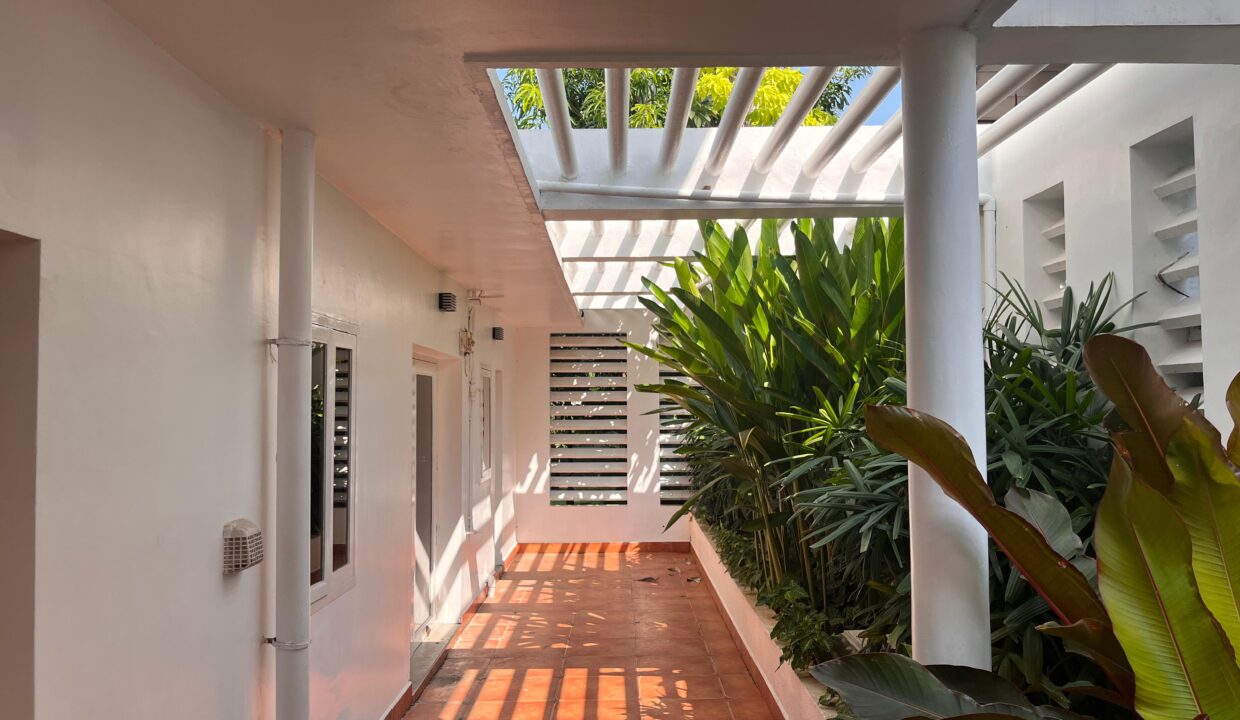 dec4e2be-2abc-4cad-94d4-fafa58bcbaf7