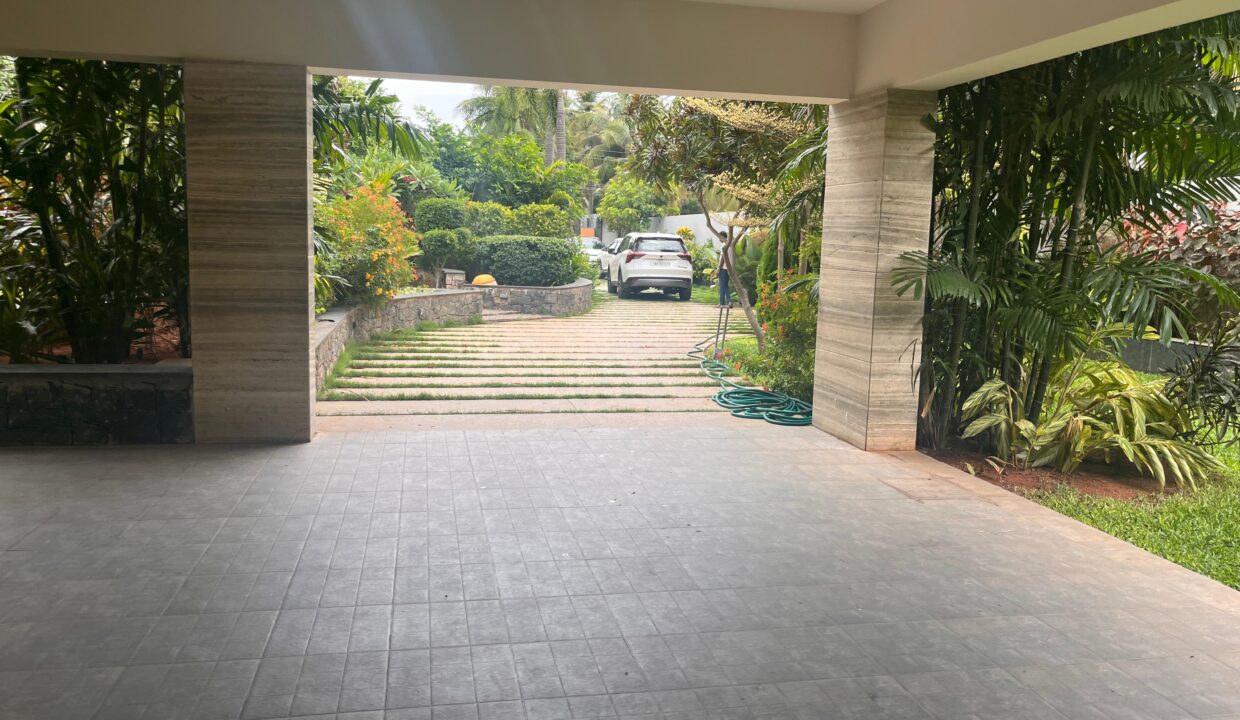 f624ae1a-c572-4a12-a07c-47e90143e9db